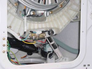 Извлечение старых амортизаторов
